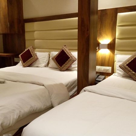 Hotel Adams Inn Near Mumbai Airport Exterior foto
